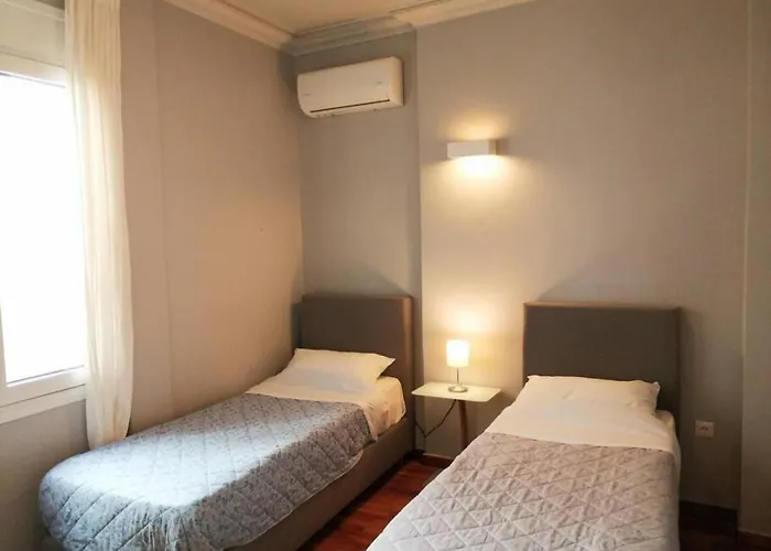 Lovely Apartment In Plaka