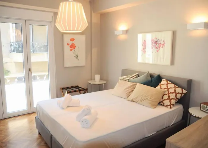 Lovely Apartment In Plaka