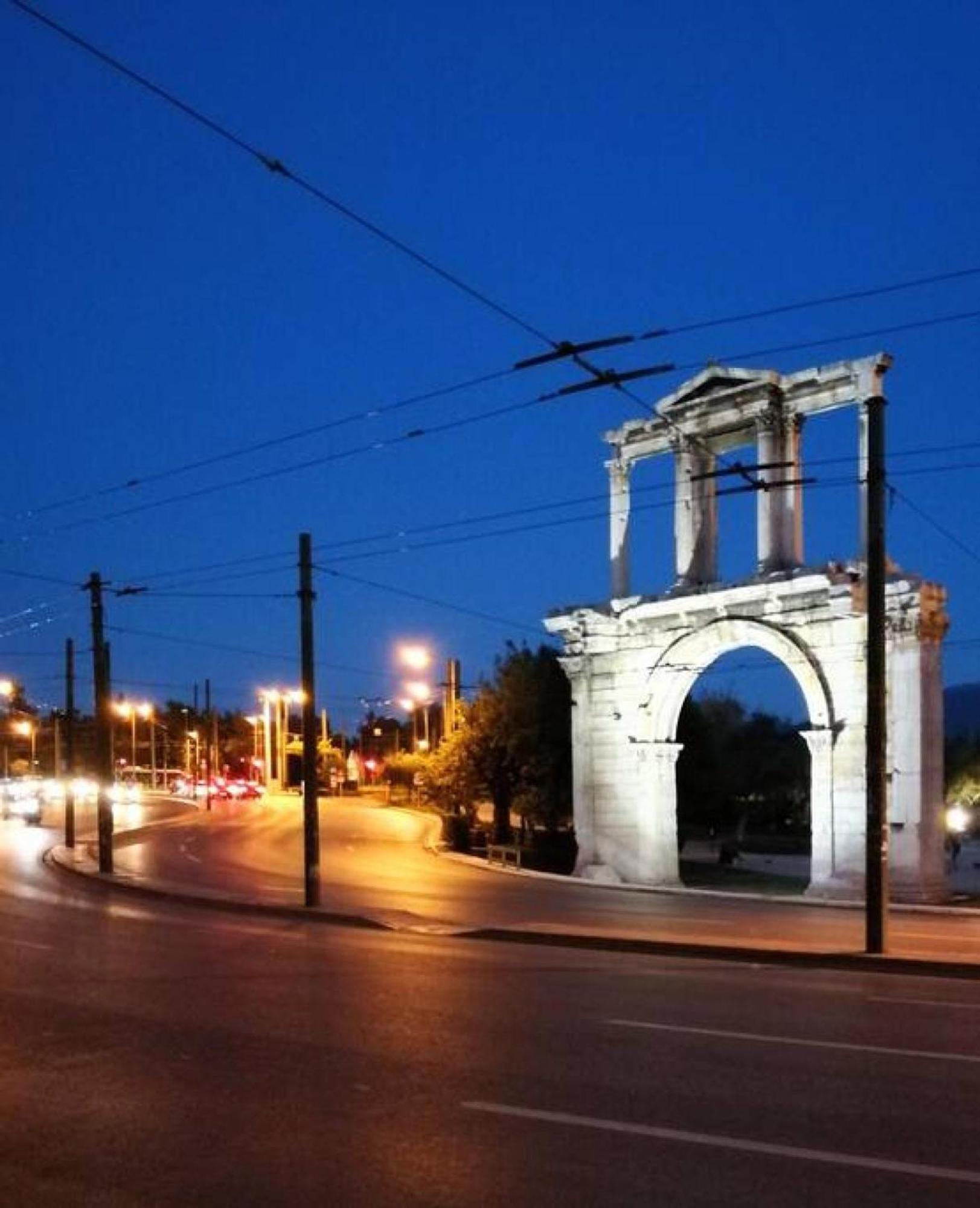 Lovely In Plaka *